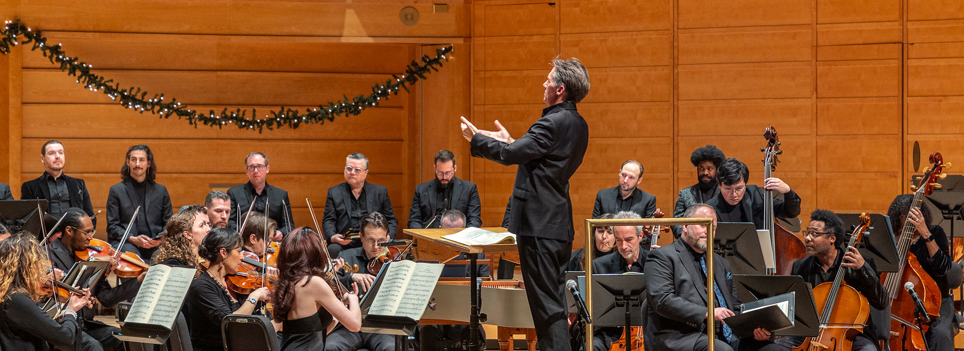 Dr. Dana T. Marsh conducting the Washington Bach Consort