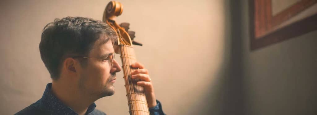 Stephen Moran playing the viola da gamba