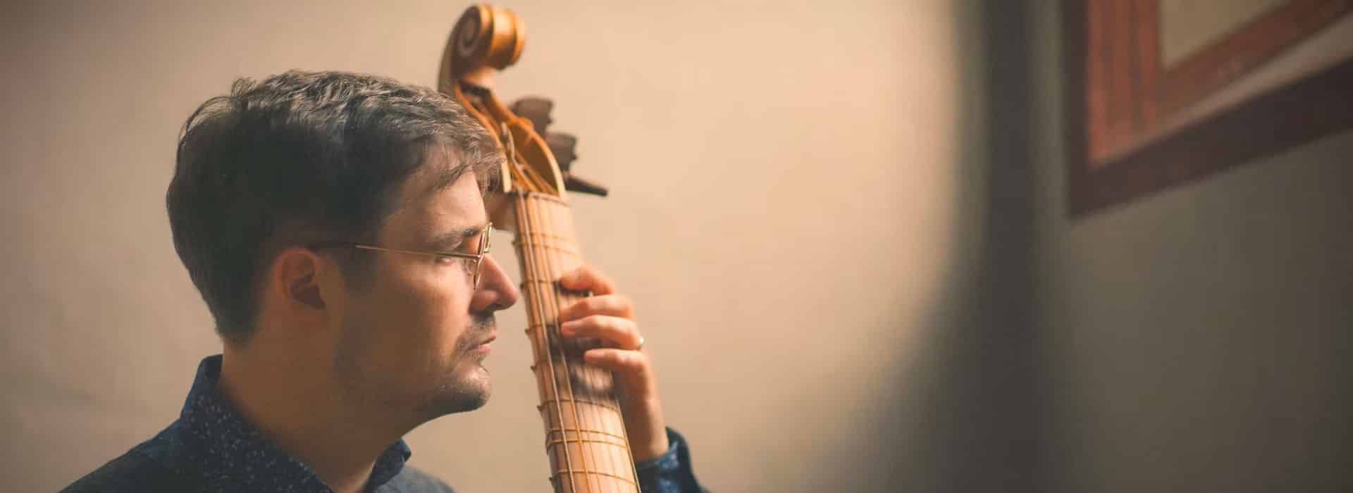 Stephen Moran playing the viola da gamba